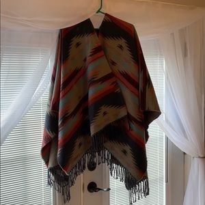 American eagle frilled Shawl